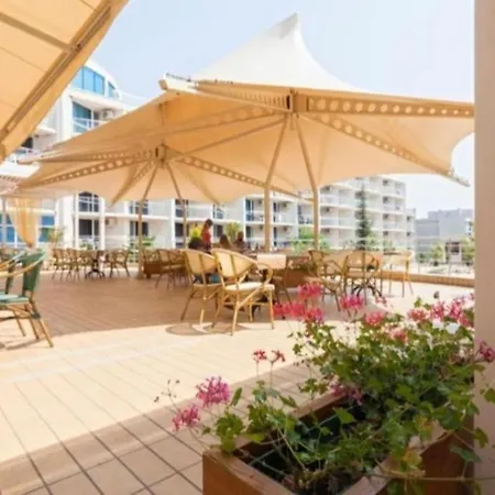 Atlantis Getaway * Burgas Stad
