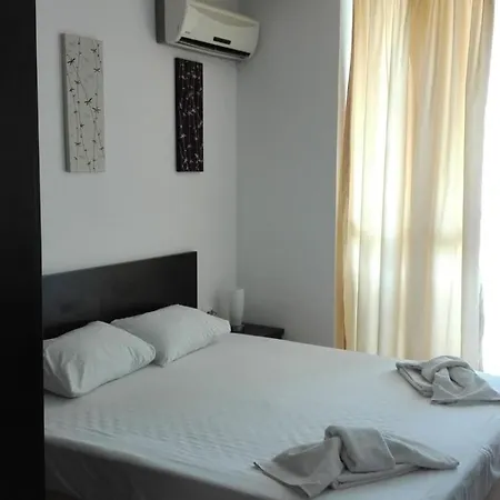 Atlantis Getaway Apartament Burgas City